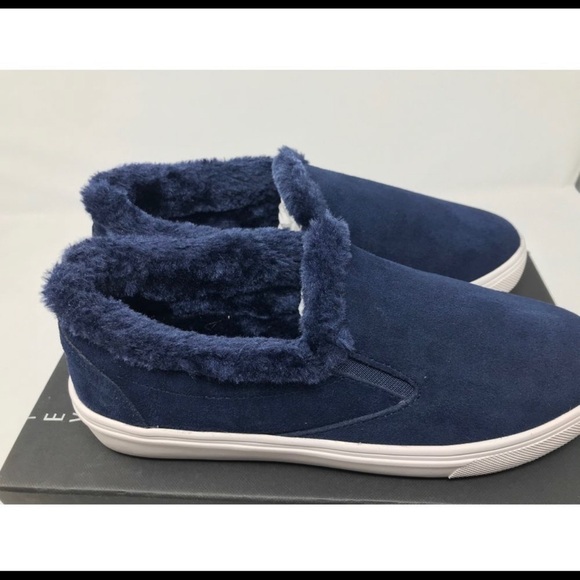 Steven Madden Cuddles Navy Suede - Picture 2 of 7
